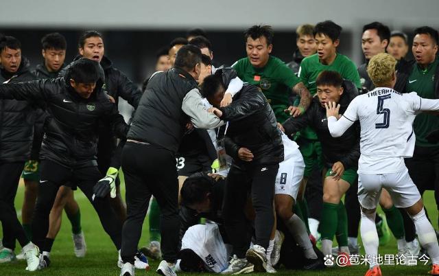 九游体育-关于亚冠国际比赛日走向成谜；斯图加特主帅复盘；赛场秩序良好；球探报告显示潜力的信息-九游体育